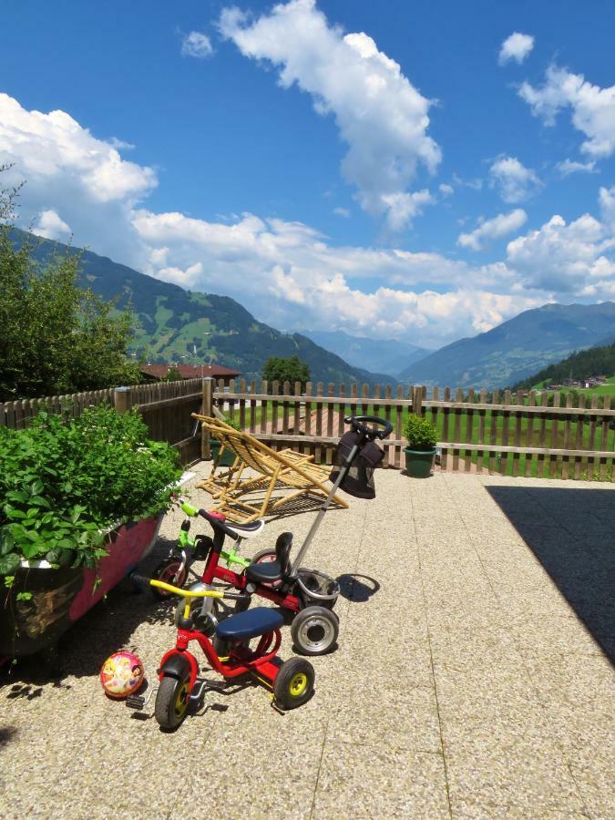 Ferienwohnung Point Hainzenberg Zewnętrze zdjęcie